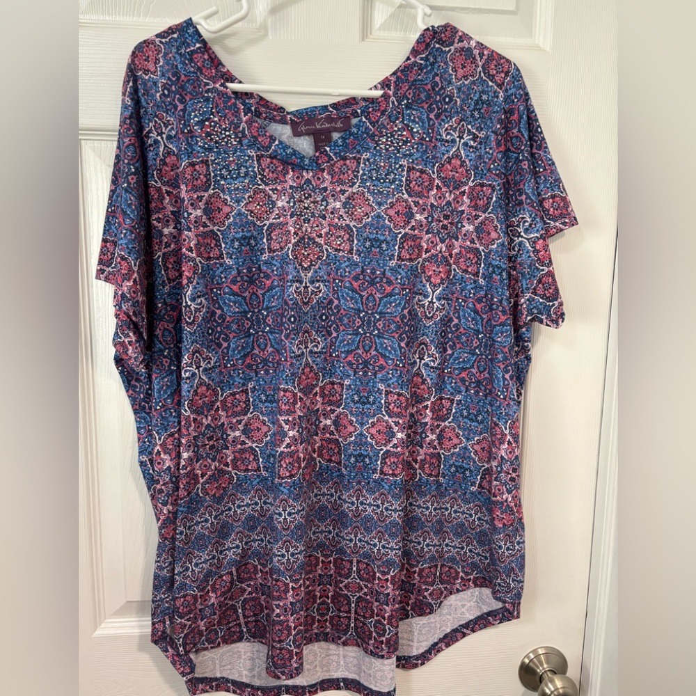 Gloria Vanderbilt Blue and Red Graphic Blouse